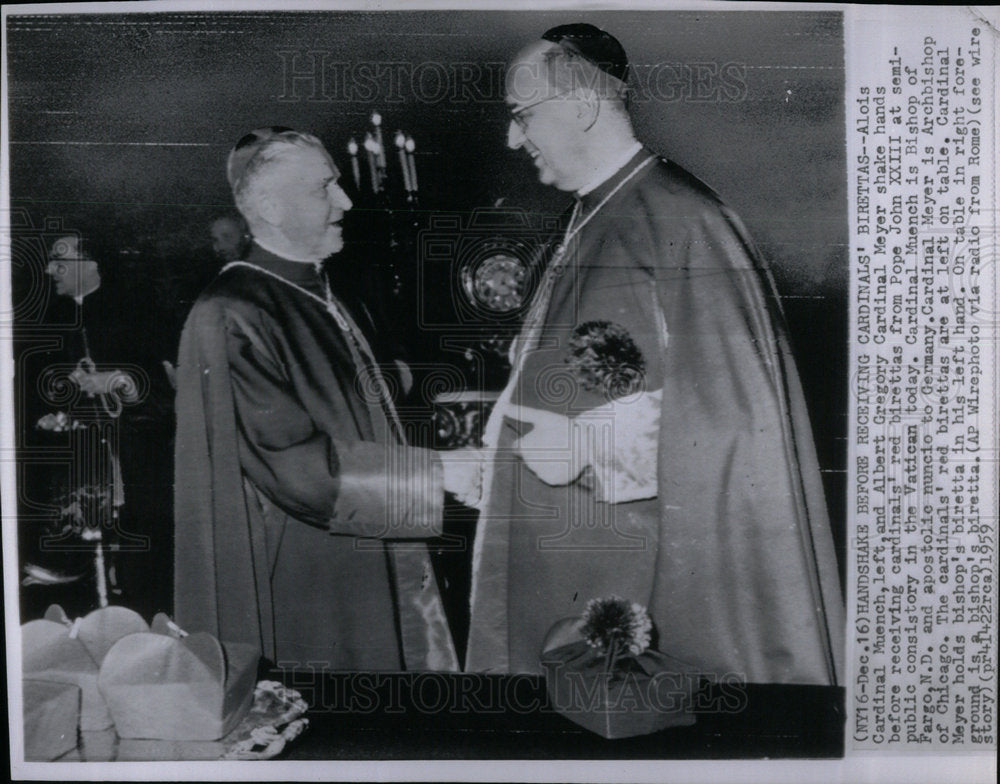 1959 Cardinals&#39; Muench and Meyer, Vatican - Historic Images