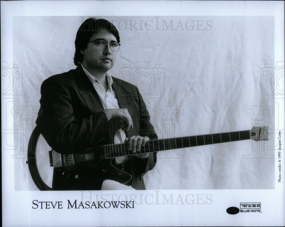 1995 Steve Masakowski 7 String Guitarist - Historic Images