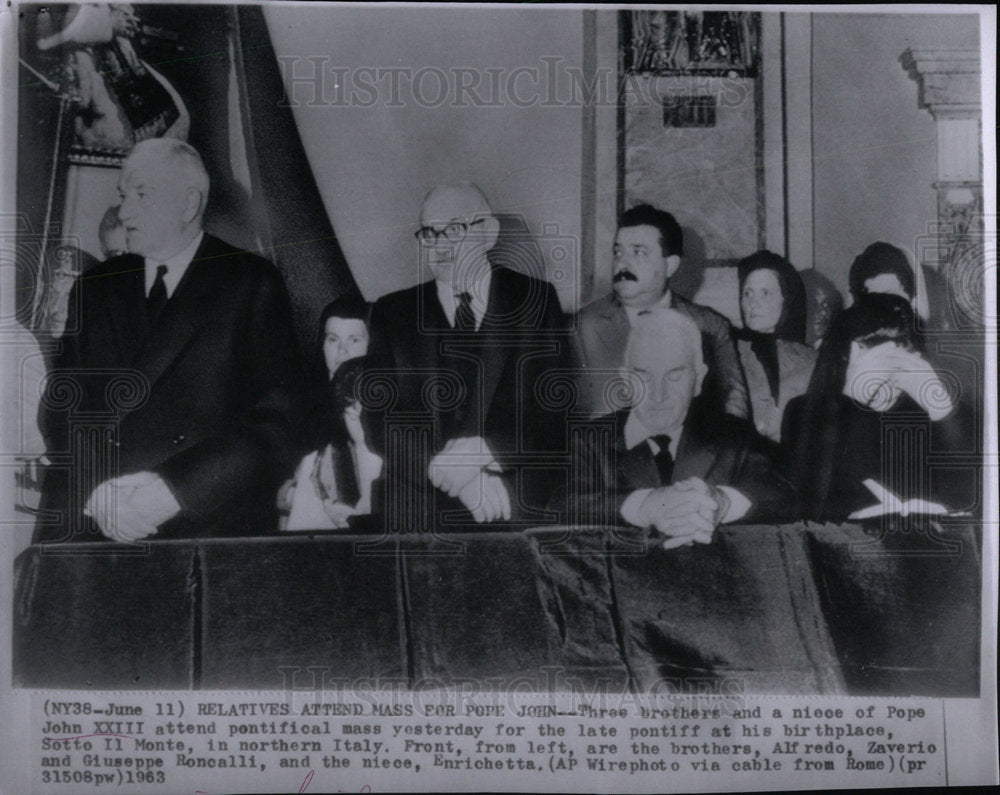 1963 Pope John XXIII penitential mass birth - Historic Images