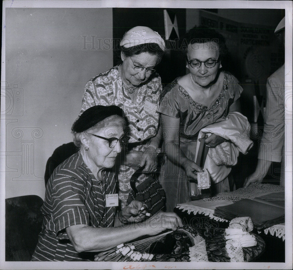 1953 Mrs Hilda Johnson Hlta Reese Jewell - Historic Images