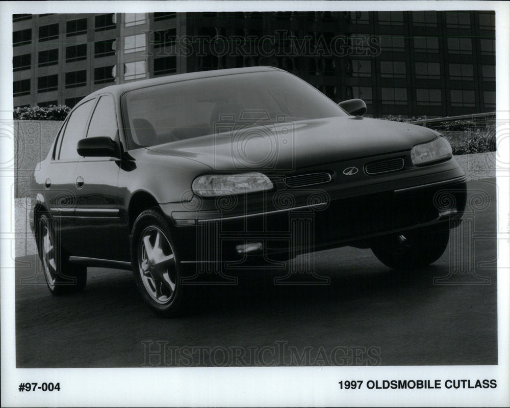 1999 Automobile 1997 Oldsmobile Cutlass - Historic Images