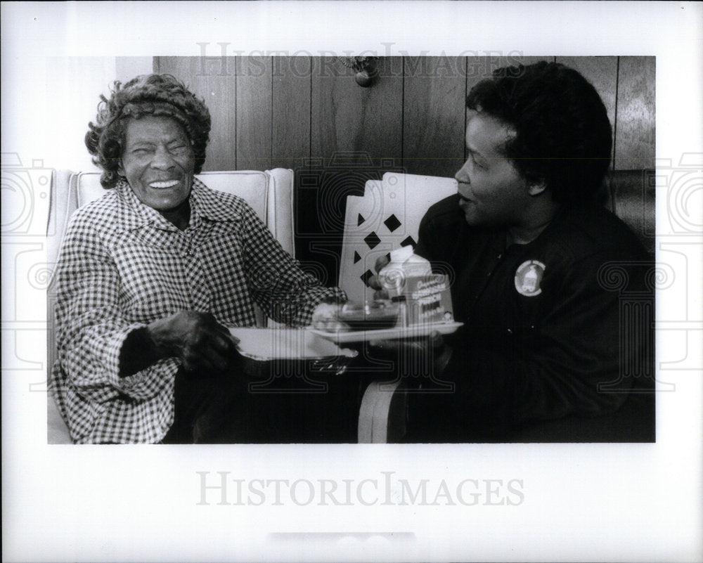 1991 Meals on wheels Detroit Orguments - Historic Images