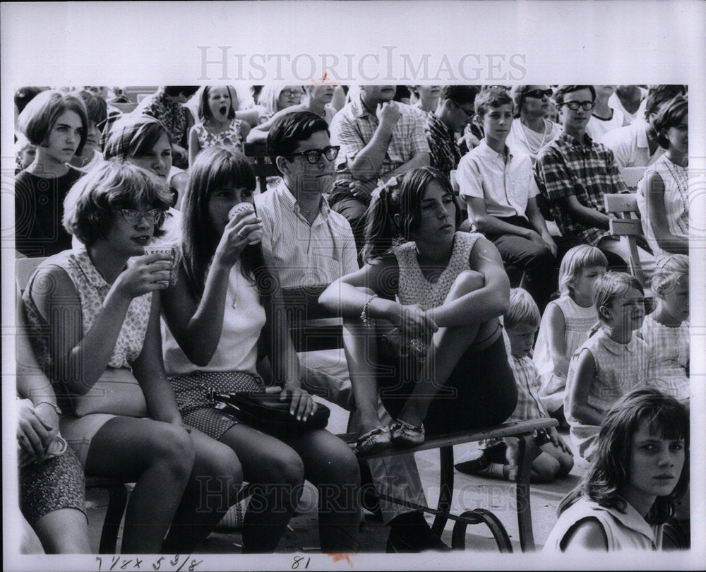1966 Youngsters attend event sits ground - Historic Images