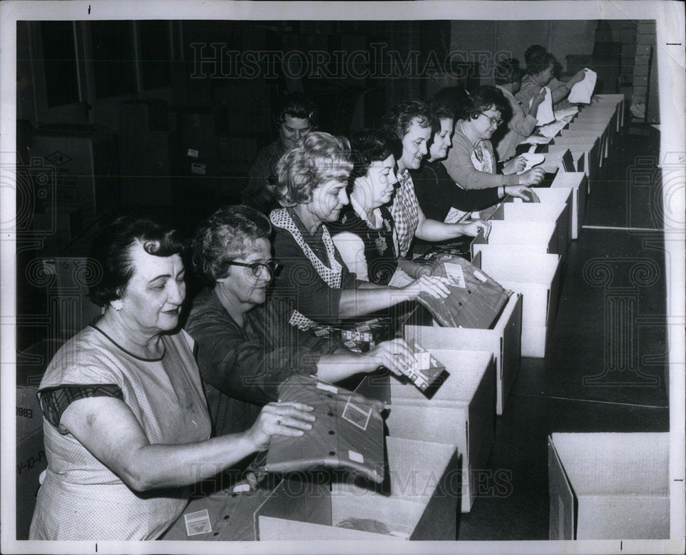 1967 Old Newsboys Good American Rivard Org - Historic Images