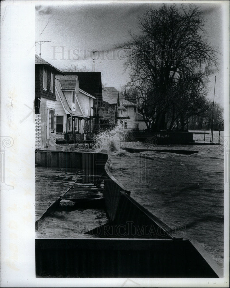 1983 Floodings - Historic Images