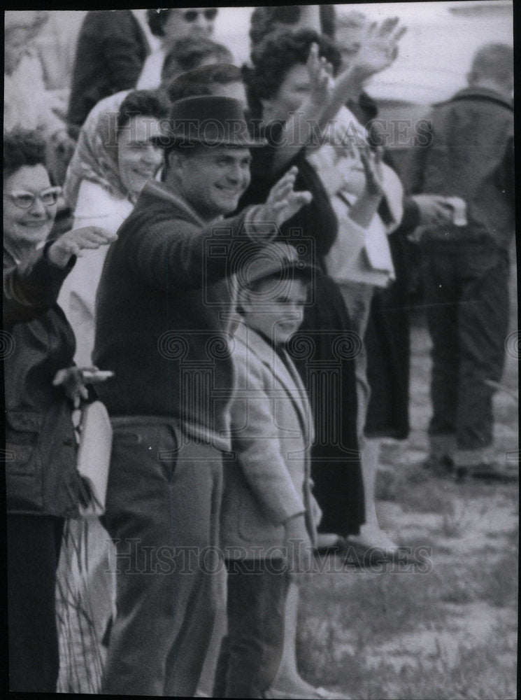 1962 Crowd Motorcade Scott Carpenter - Historic Images