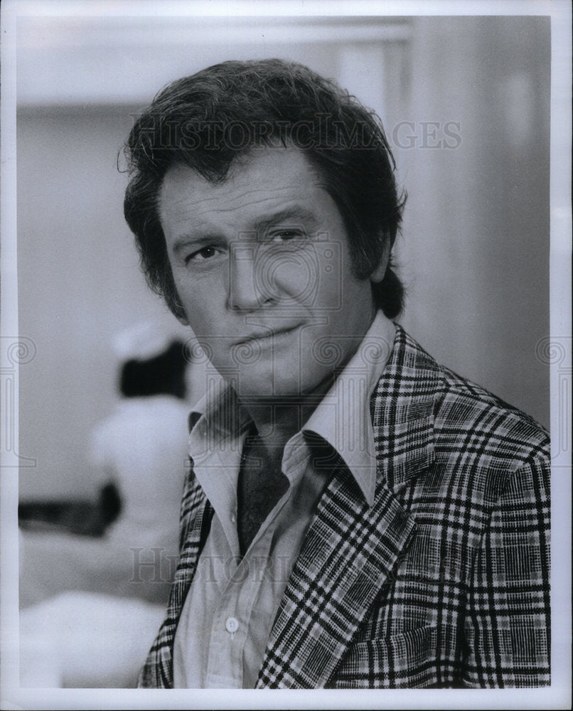 1975 Earl Holliman American artist star - Historic Images