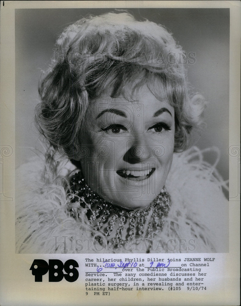 1974 Hilarious Phyllis Diller joins Jeanne - Historic Images