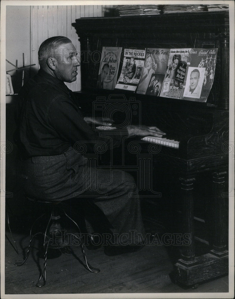 1948 Lemon musician Musical Instrument - Historic Images