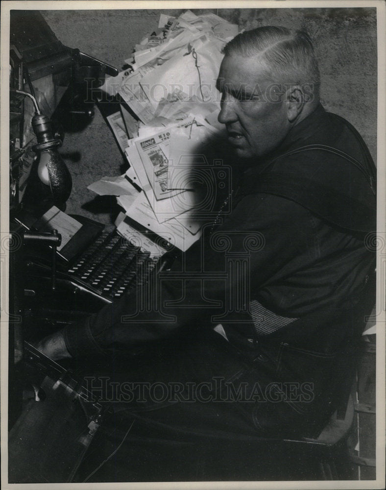 1948 FH Lemon sits office room papers file - Historic Images