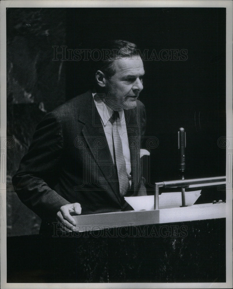 1959 Henry Cabot Lodge UN general assembly - Historic Images