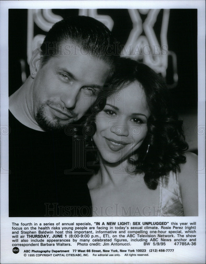 1995 New light Stephen Baldwin Rosie Perez - Historic Images