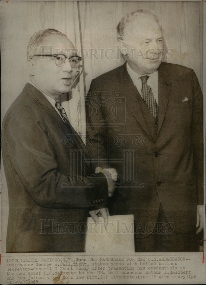 1968 Handshake UN George Ball Goldberg - Historic Images