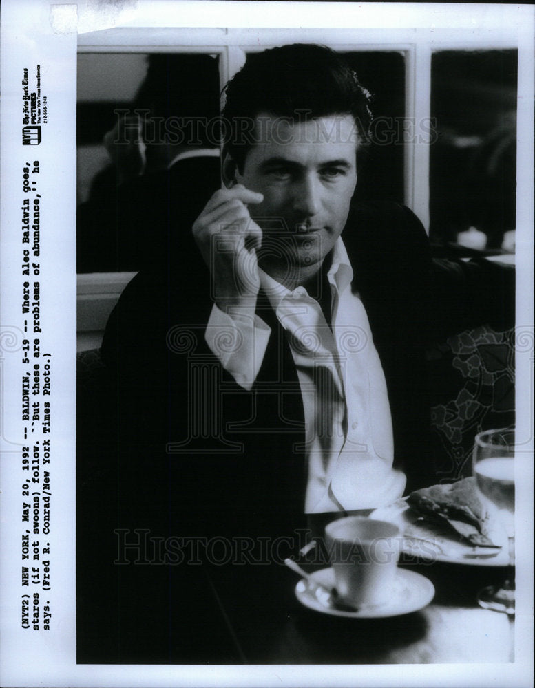 1992 Alec Baldwin American film stage star - Historic Images