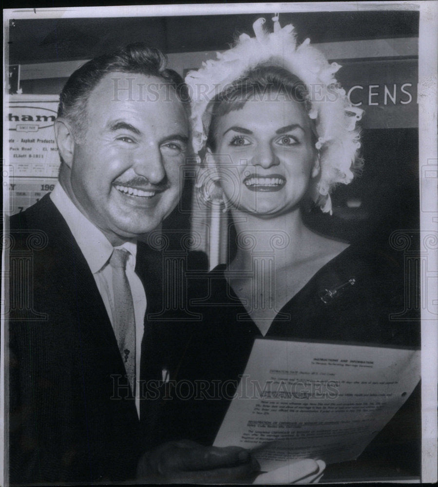 1960 George Liberace Joan Wiker LA Pianist - Historic Images