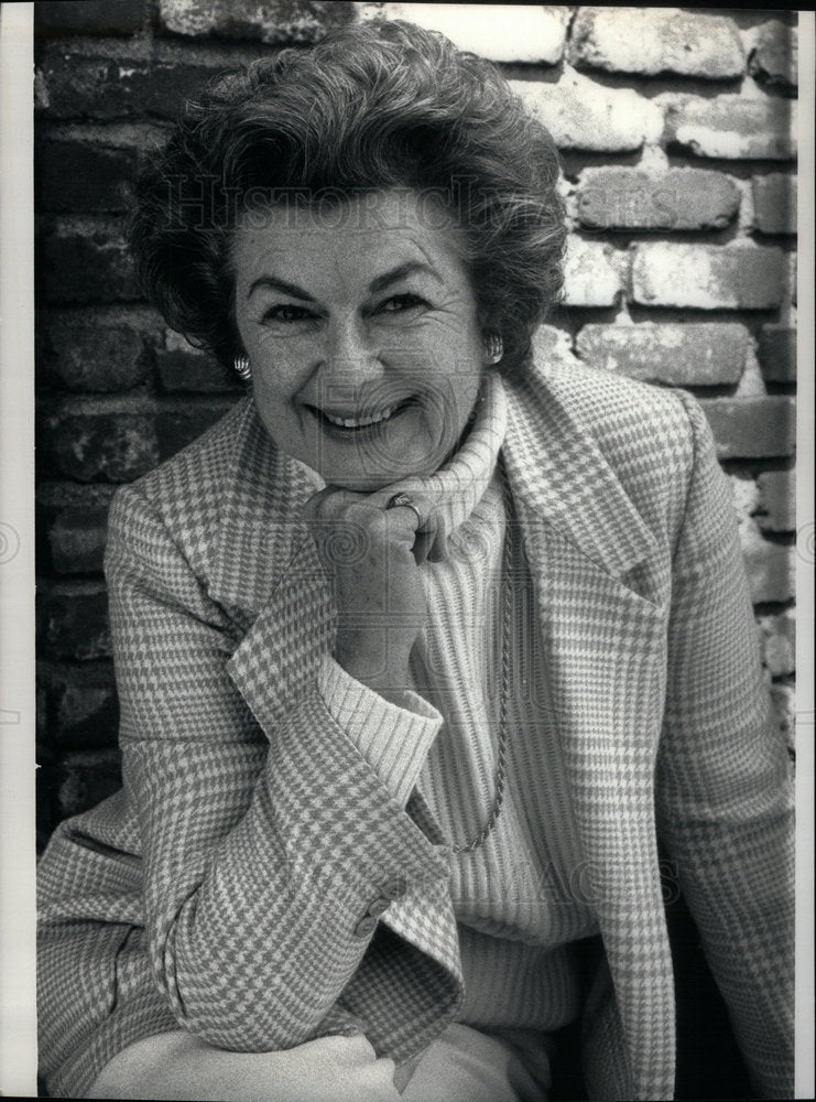 1987 Barbara Hale American Della street - Historic Images