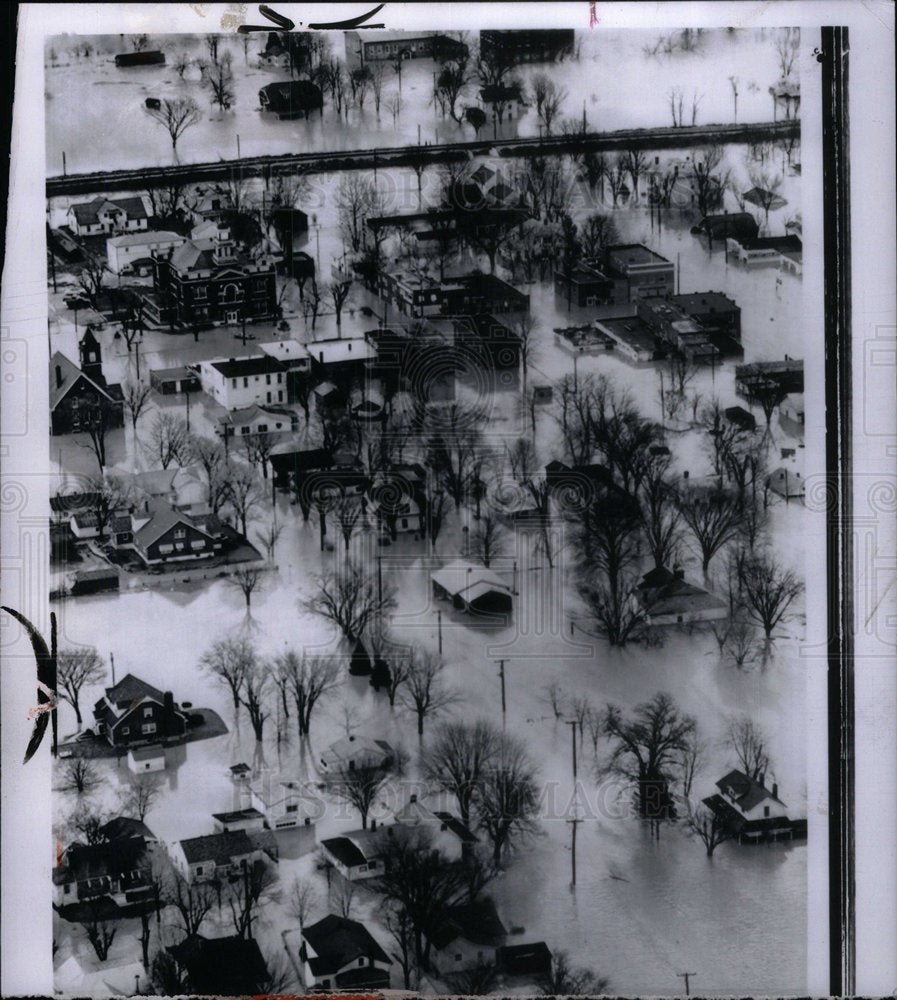 1964 Shepherds ville Ohio River Flood Scene-Historic Images