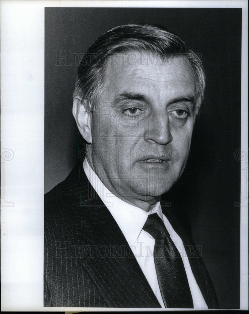 1983 Walter Mondale Democratic Party Pol - Historic Images