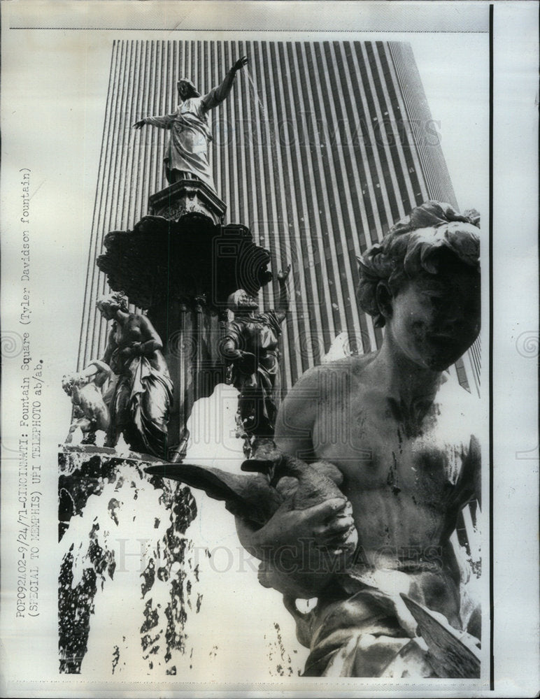 1971 Tyler Davidson Fountain Cincinatti Ohi - Historic Images