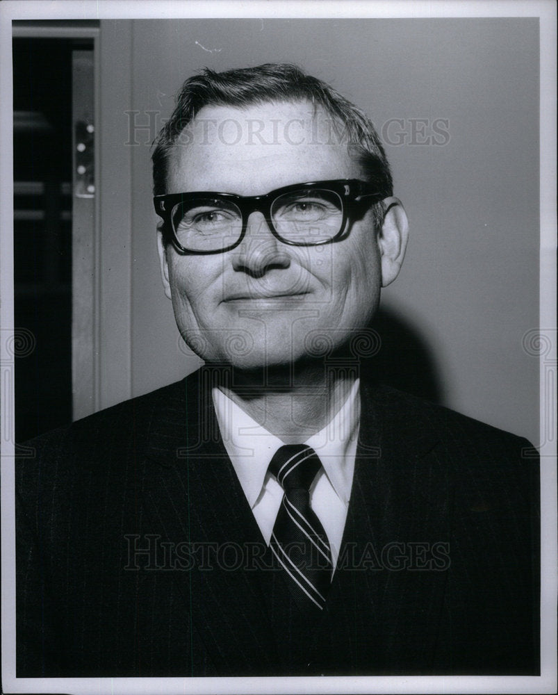 1969 Hospital Director - Historic Images