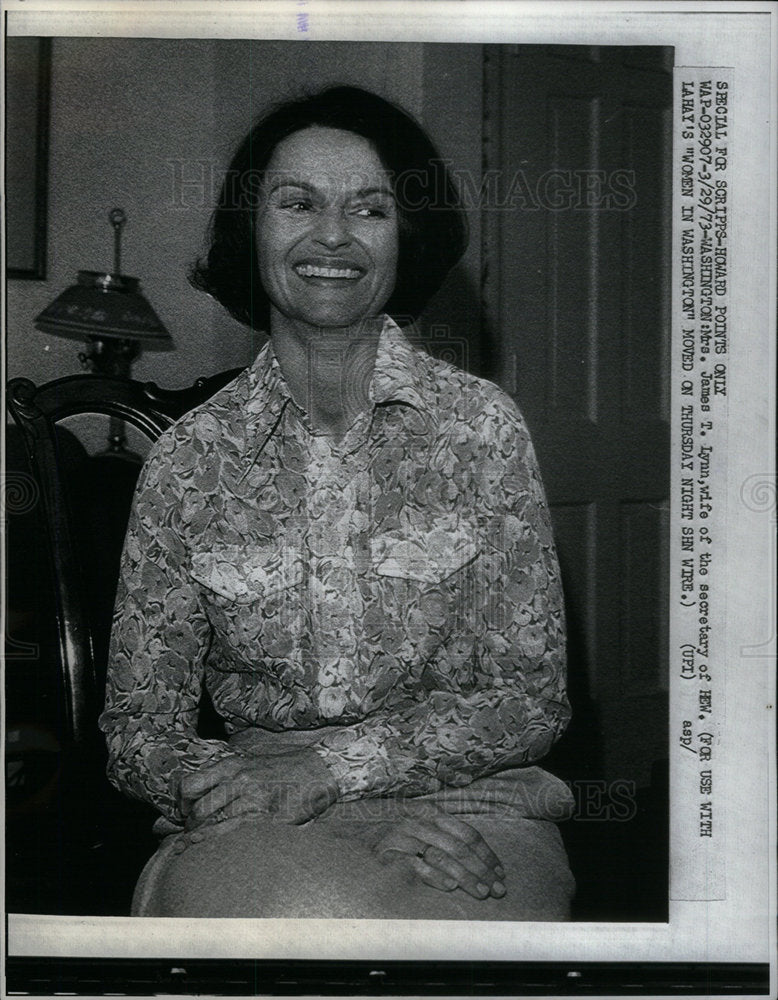 1973 James T Lynn Wife Secretary HEW - Historic Images