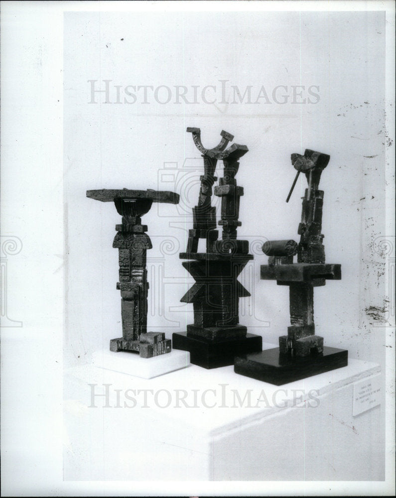 1987 Sculptures Daniel Detroit Surrealist - Historic Images