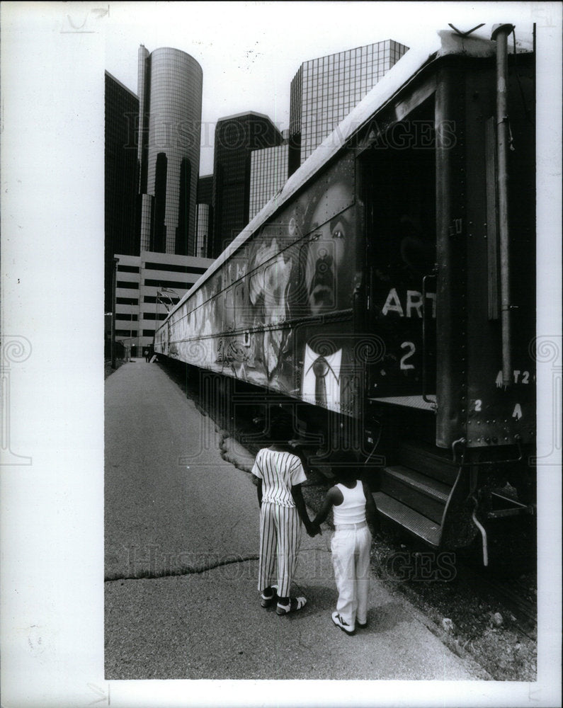 1991 Art-train Renaissance Center Michigan - Historic Images