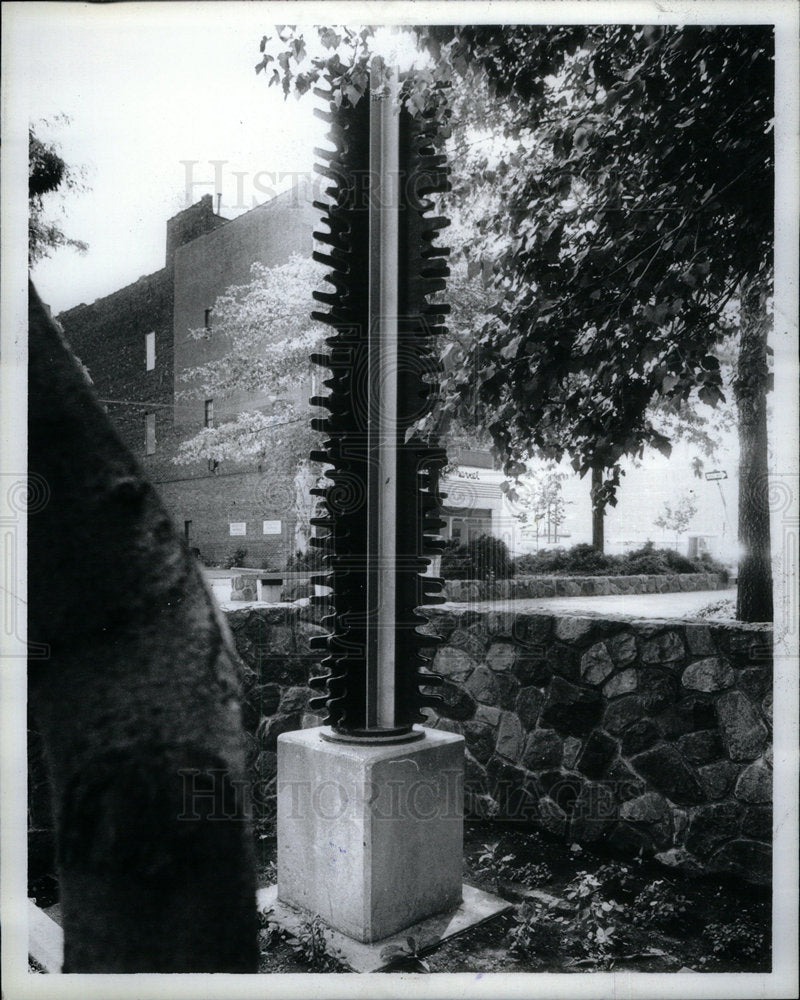 1983 Harmonie Park Sculpture Stiebel - Historic Images