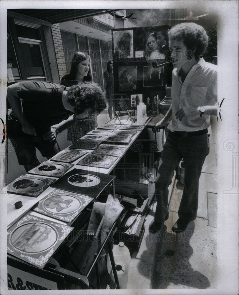 1973 Ann Arbor Art Fair Booth Photography - Historic Images