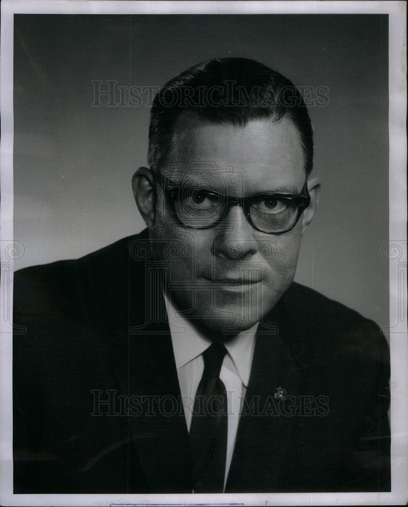 1962 Melvin R. Temmer, Blue Cross Exec - Historic Images