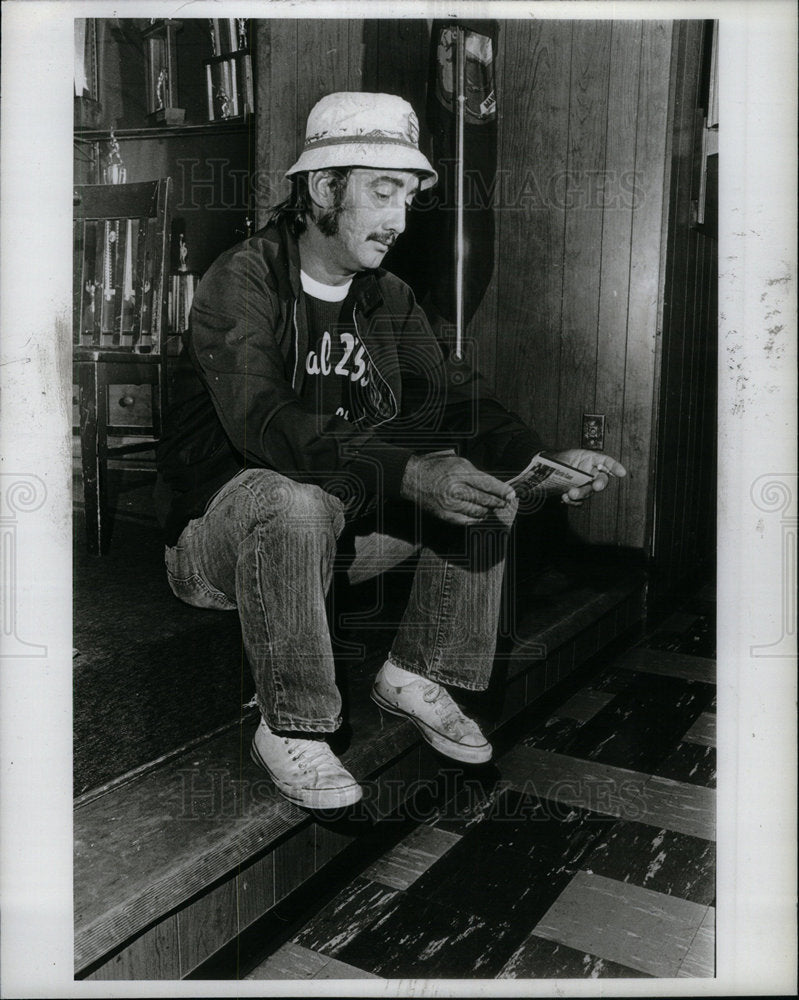 1982 Laid Off Employee - Historic Images