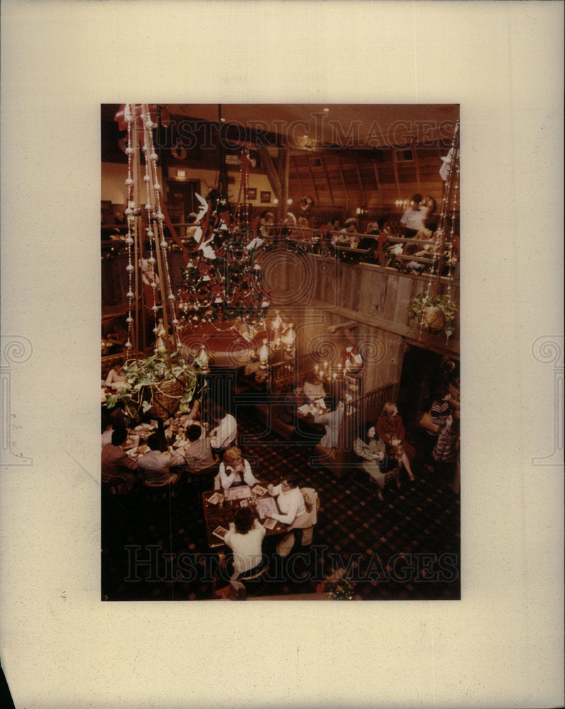 1951 Christmas Decorations/Lights - Historic Images