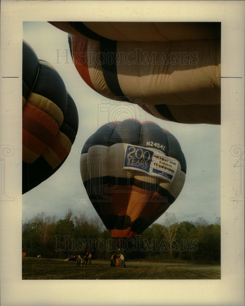 1983 Hot Air Balloons and Balloons Race - Historic Images