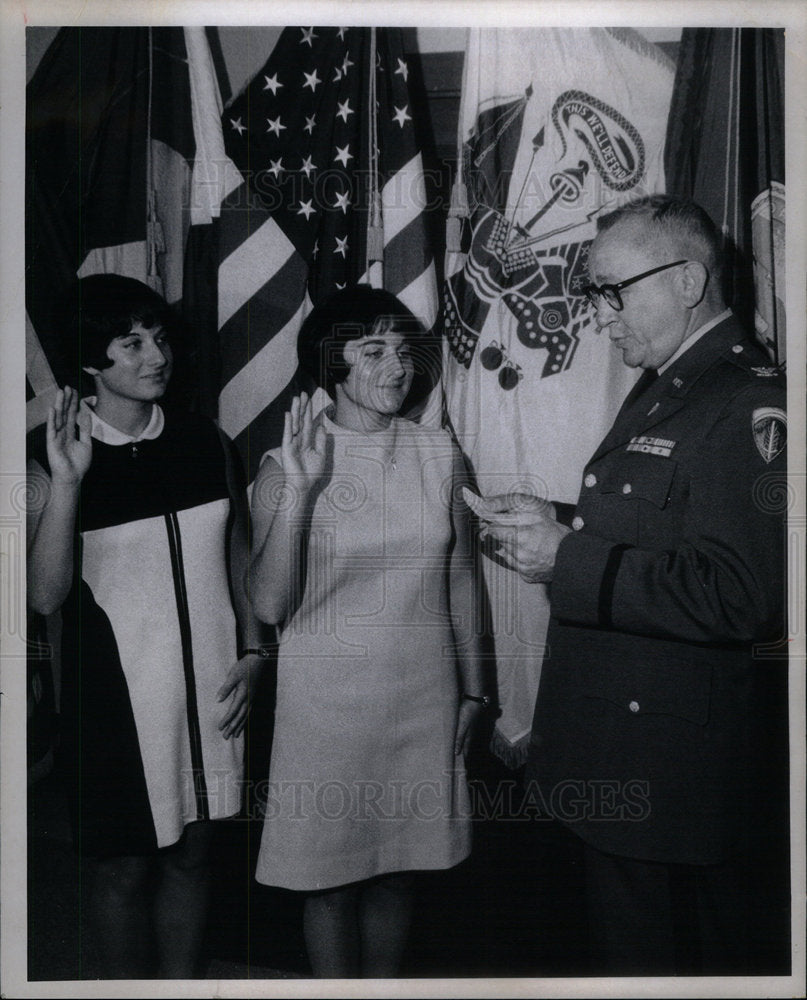 1968 Colonel Anthony Borski Daughters Nurse - Historic Images