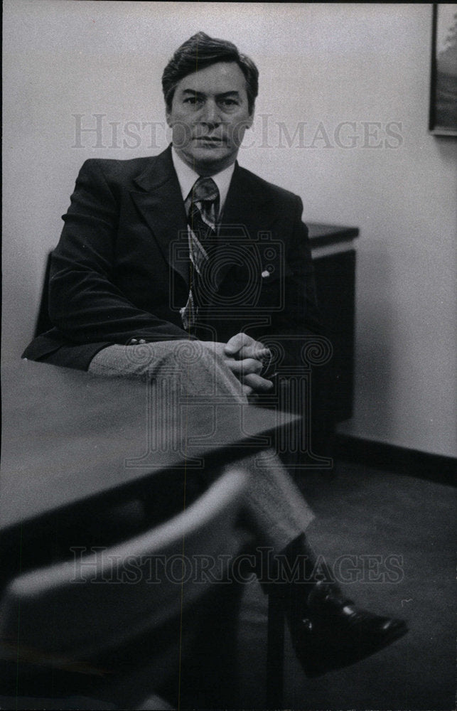 1973 Koa TV General Manager Cartwright - Historic Images