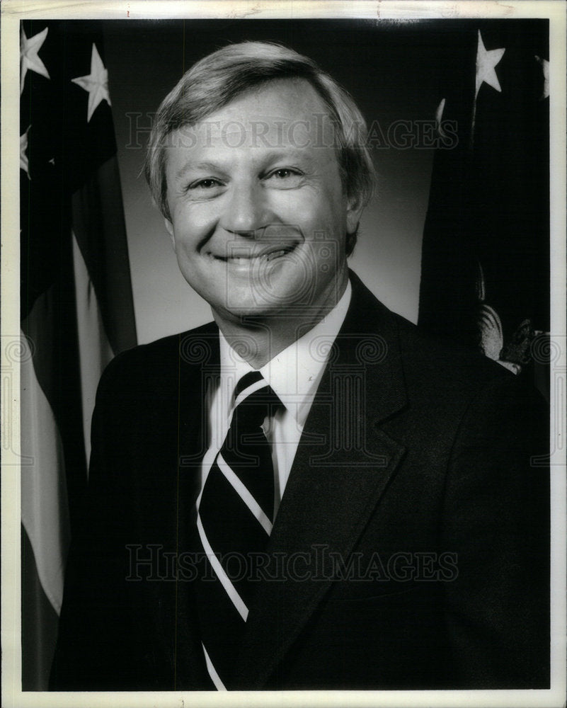 1981 Press Photo Undersecretary Air Force Aldrige - Historic Images