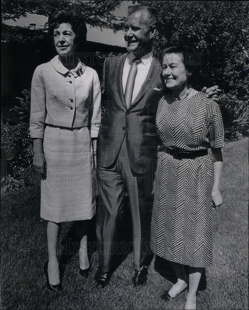 1965 Press Photo Mrs Temple Buell Mrs Herbert Kolb - Historic Images