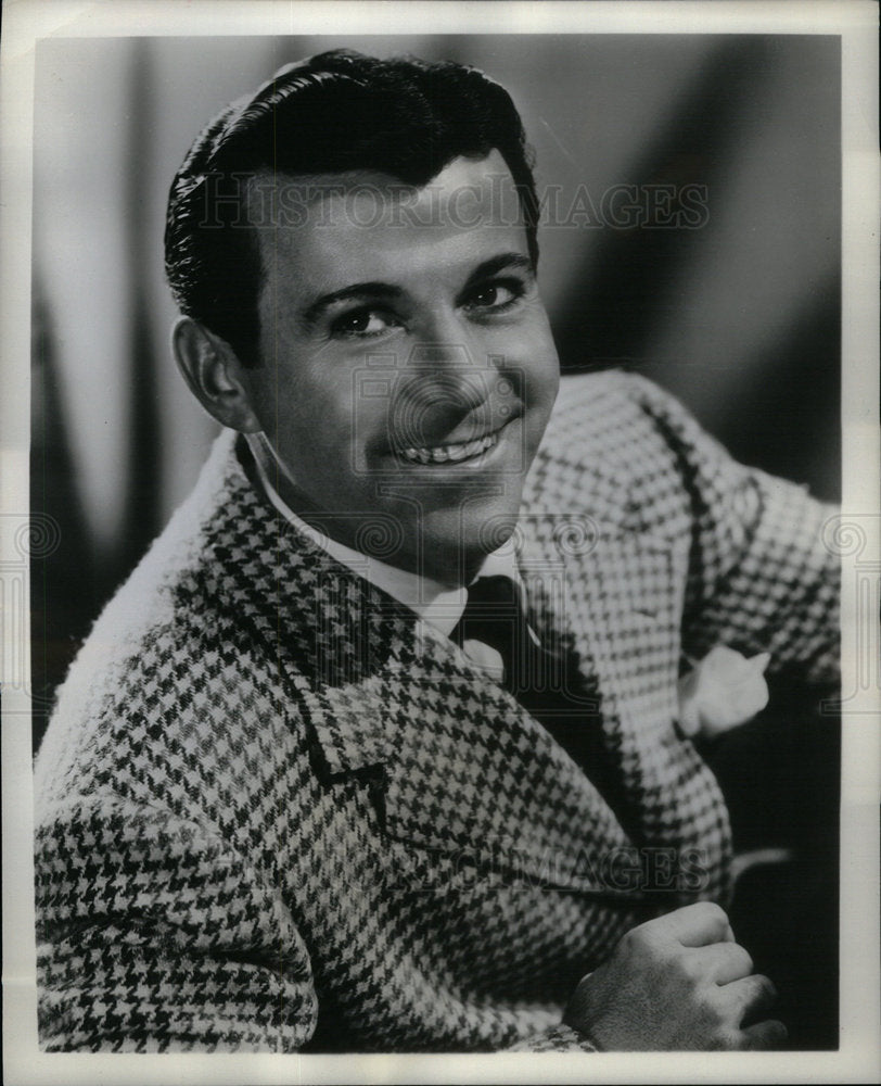 1960 Press Photo Dennis Day Irish-American Singer. - Historic Images