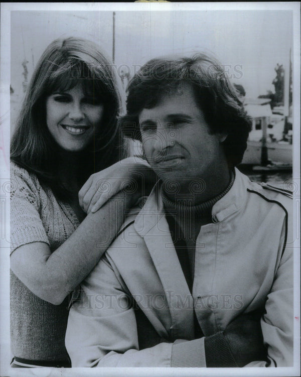 1980 Girl Gold Watch Pam Dawber Robert Hay - Historic Images