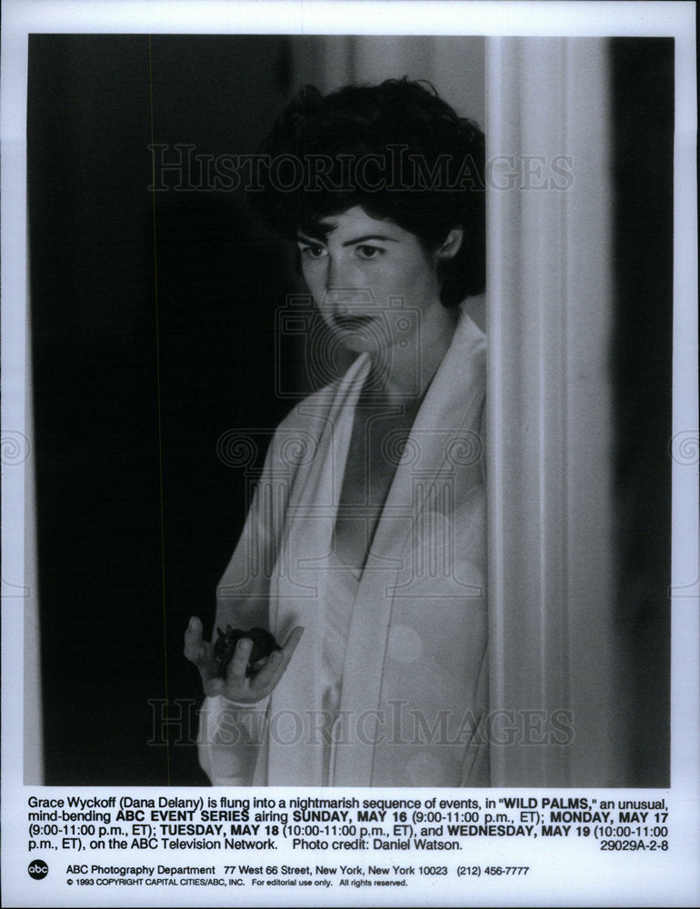 1993 Press Photo Dana Delany Grace Wyckof Nightmarish - Historic Images