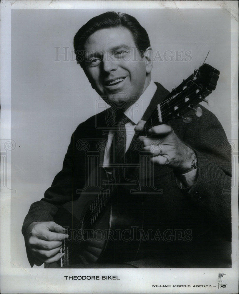 1969 Press Photo Theodore Bikel Actor, Folk Singer. - Historic Images