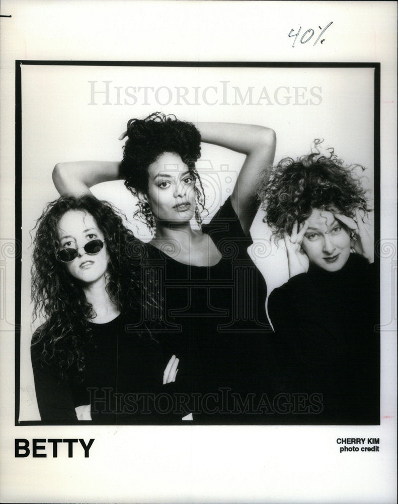 1997 Press Photo Betty alternative rock group Dodie NY - Historic Images