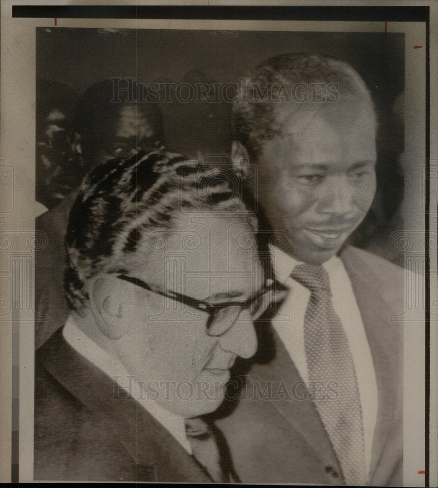 1976 Press Photo Henry Kissinger Political Scientist - Historic Images