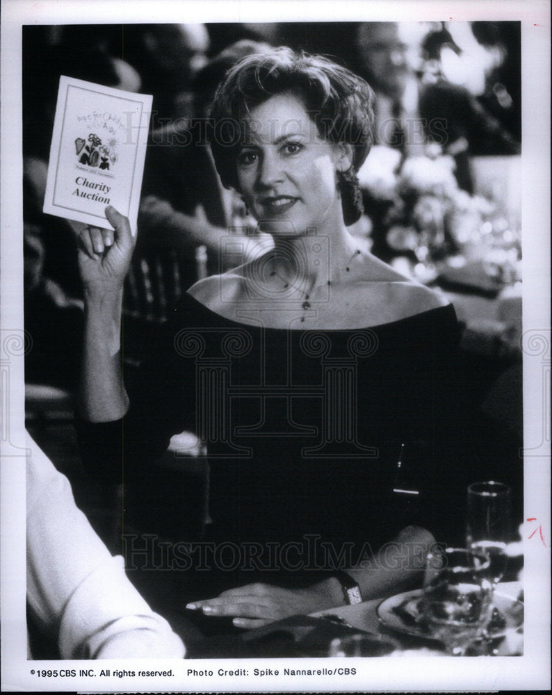 1995 Press Photo Christine Lahti Actress Chicago Hope - Historic Images