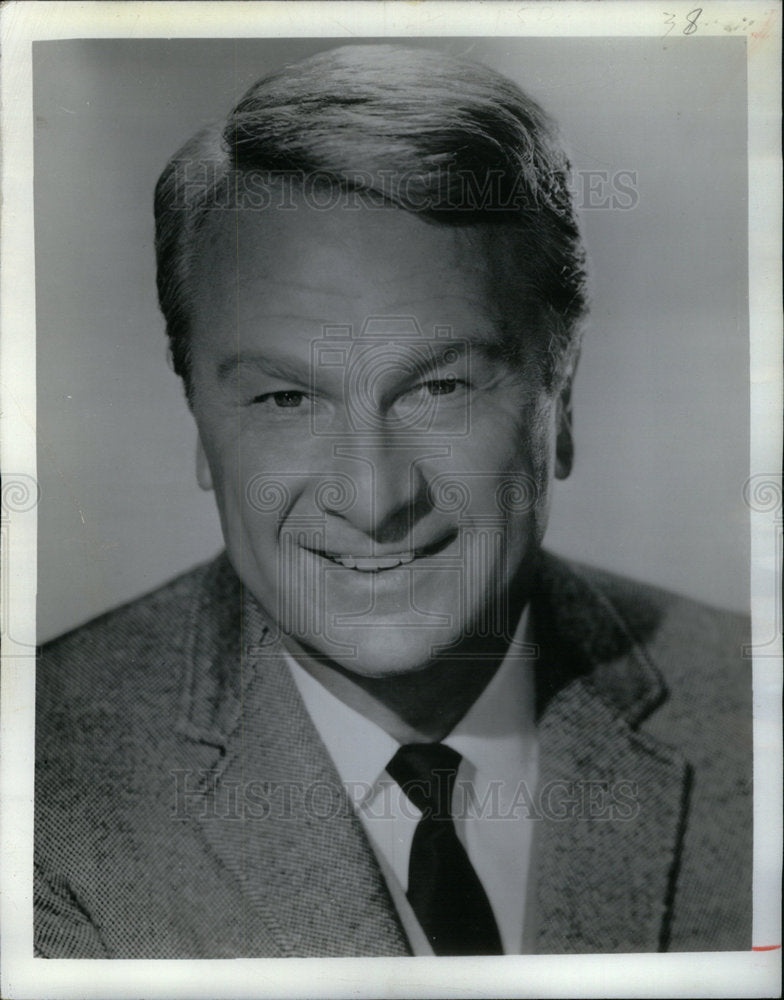 1971 Press Photo Eddie Albert Campaign environment - Historic Images