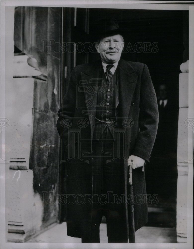 1941 Press Photo Sir Reginald Hoare British Minister - Historic Images