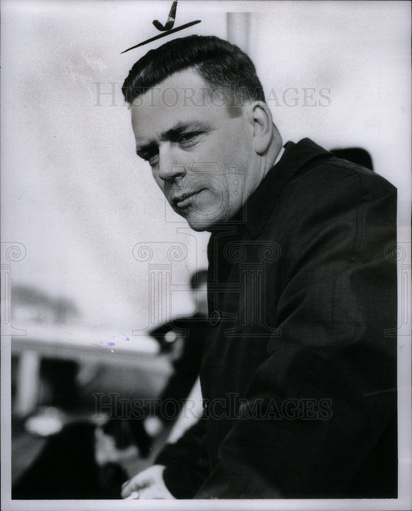 1964 Press Photo Wm Del Detroit Fire Fighter Ransom - Historic Images