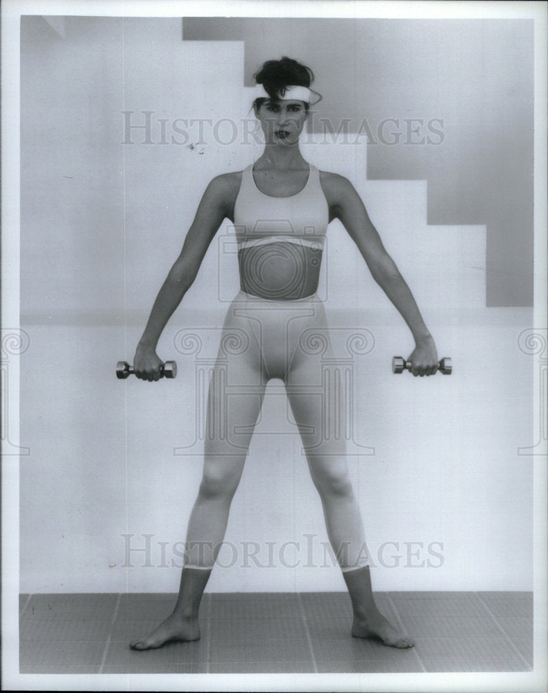 1996 Press Photo Picture shows Lady Exercise Dumbbell - Historic Images