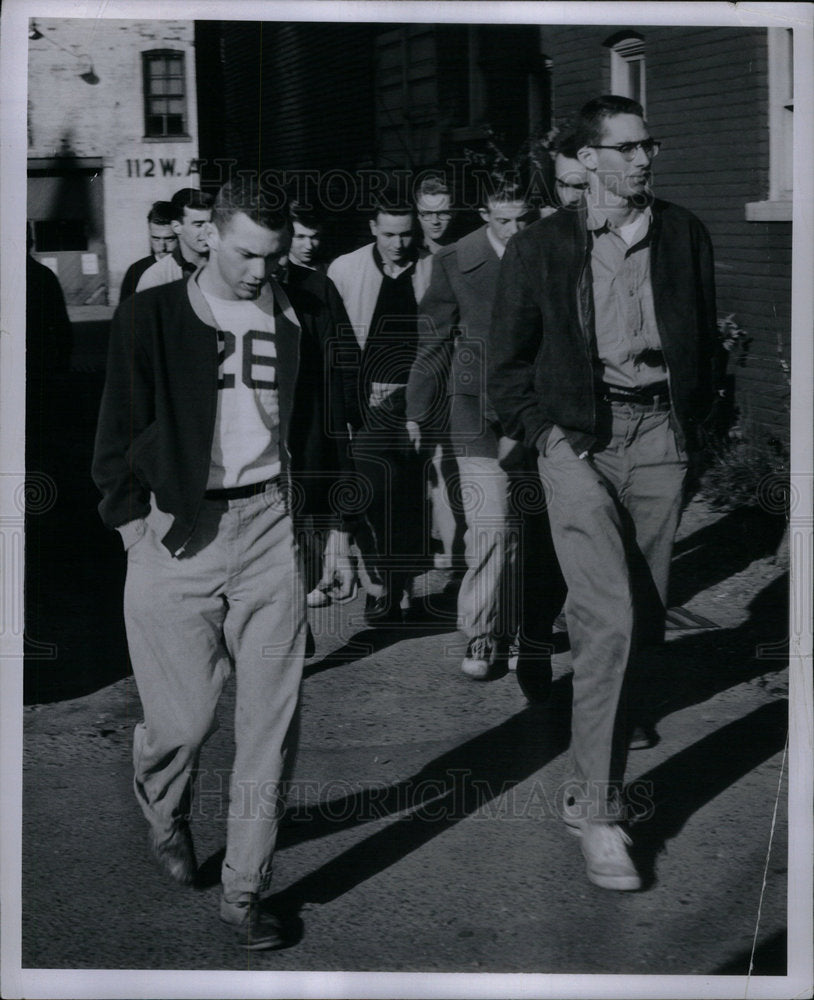 1954 Press Photo Ann Arbor MSc Student Court Styrlander - Historic Images