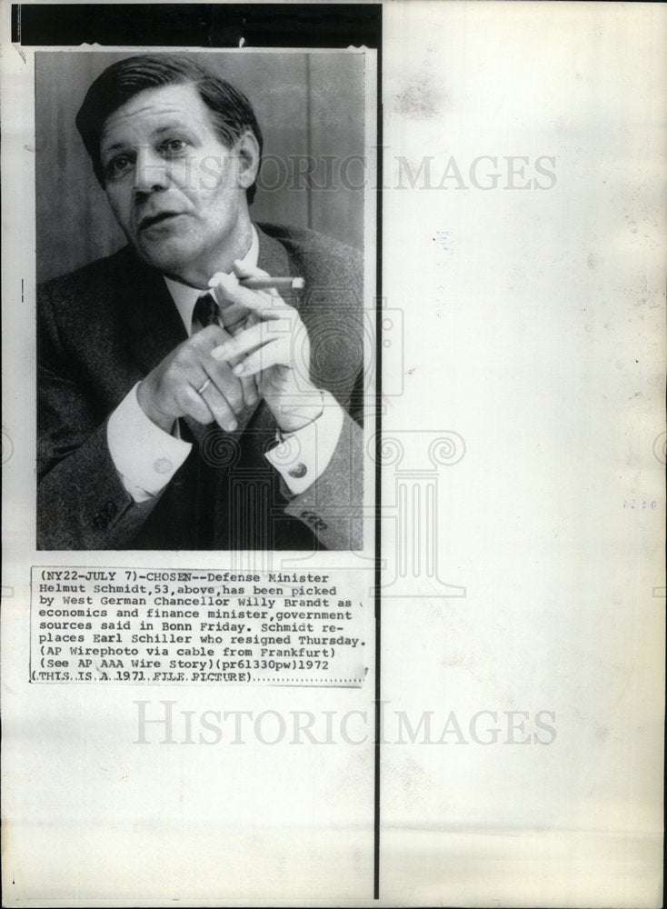 1972 Press Photo Defense Minister Helmut Schmidt Willy - Historic Images